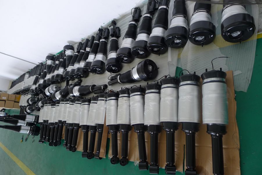 Guangzhou Jovoll Auto Parts Technology Co., Ltd. ligne de production du fabricant