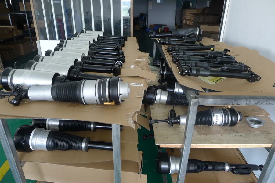 Guangzhou Jovoll Auto Parts Technology Co., Ltd. ligne de production du fabricant