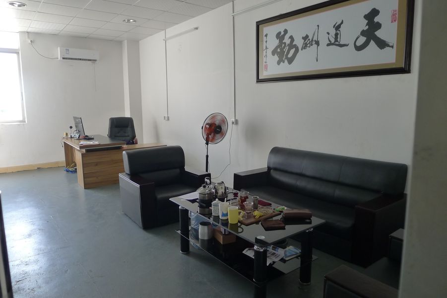 Guangzhou Jovoll Auto Parts Technology Co., Ltd. ligne de production du fabricant
