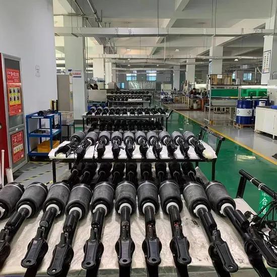 Guangzhou Jovoll Auto Parts Technology Co., Ltd. ligne de production du fabricant