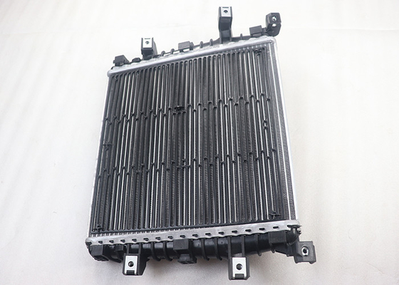 Le radiateur 7L8121212A convient à l'Audi Q7 4L 3.0 2010-2015 Volkswagen Touareg 2004-2010