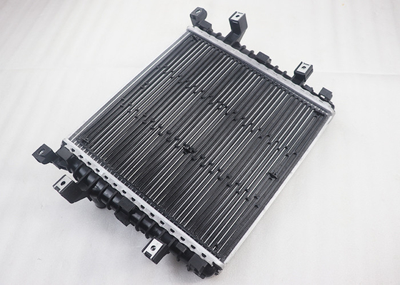 Le radiateur 7L8121212A convient à l'Audi Q7 4L 3.0 2010-2015 Volkswagen Touareg 2004-2010